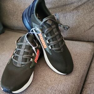 PUMA RETALIATE ATHLETIC SHOES, MEN'S 9.5 NWOT